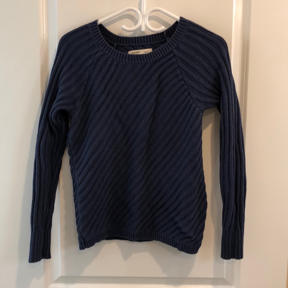 Old navy sweater